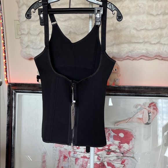 Black Zippered Women's waist trainer NWT - Picture 1 of 7